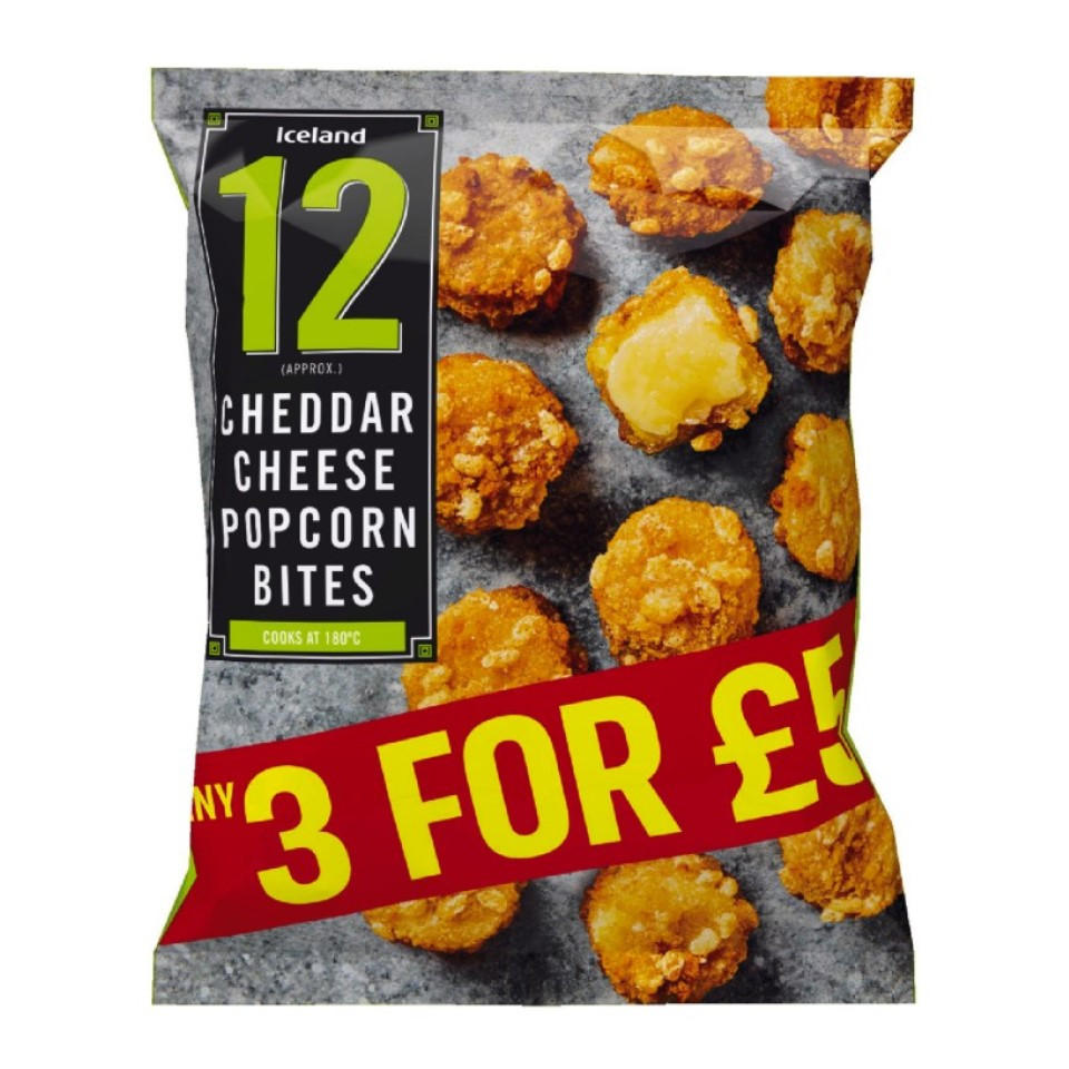 Iceland 12 (approx.) Cheddar Cheese Popcorn Bites 216g Vegetarian