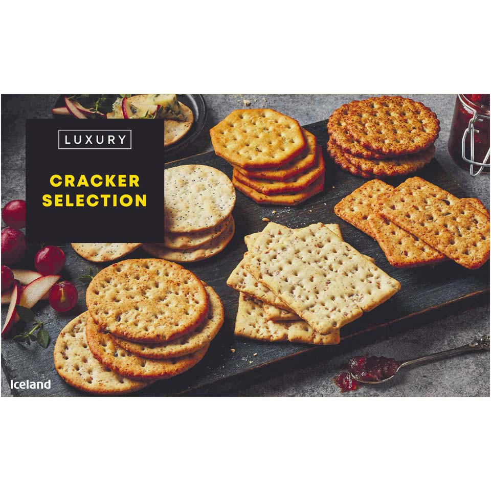 Iceland Luxury Cracker Selection 250g