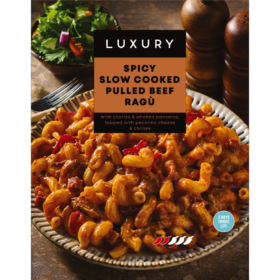 Iceland Luxury Slow Cooked Beef Rib Cheesy Bake 400g