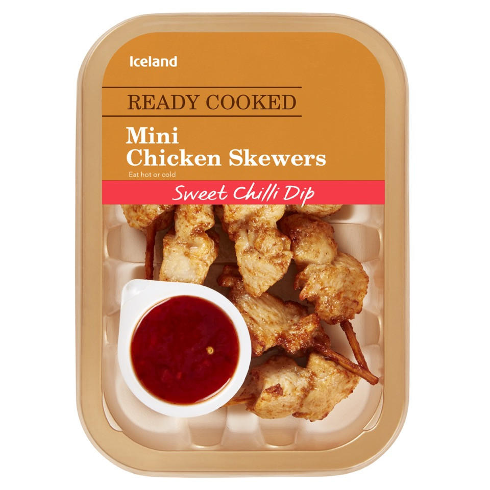 Iceland Ready Cooked Mini Chicken Skewers with Sweet Chilli Dip 145g