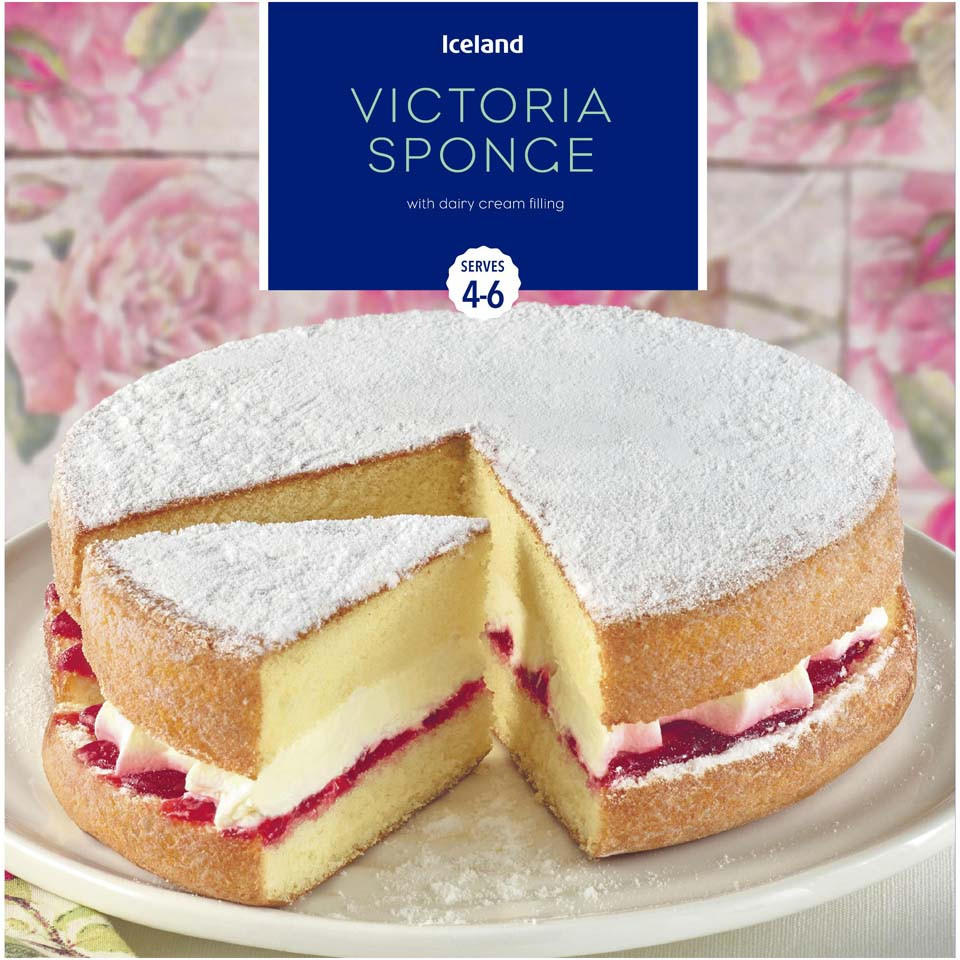 Iceland Victoria Sponge with Dairy Cream Filling 375g Desserts