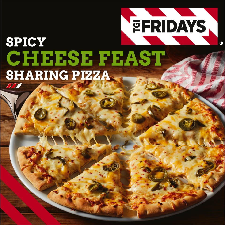 TGI Fridays Spicy Cheese Feast Sharing Pizza 490g | TGI Fridays ...